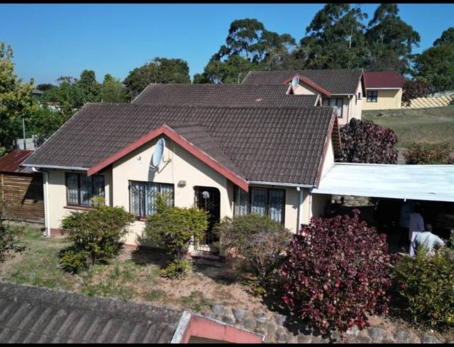 3 BEDROOM TOWNHOUSE FOR SALE IN BERKSHIRE DOWNS